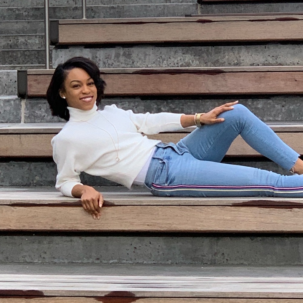 Meet your Posher, Alexis